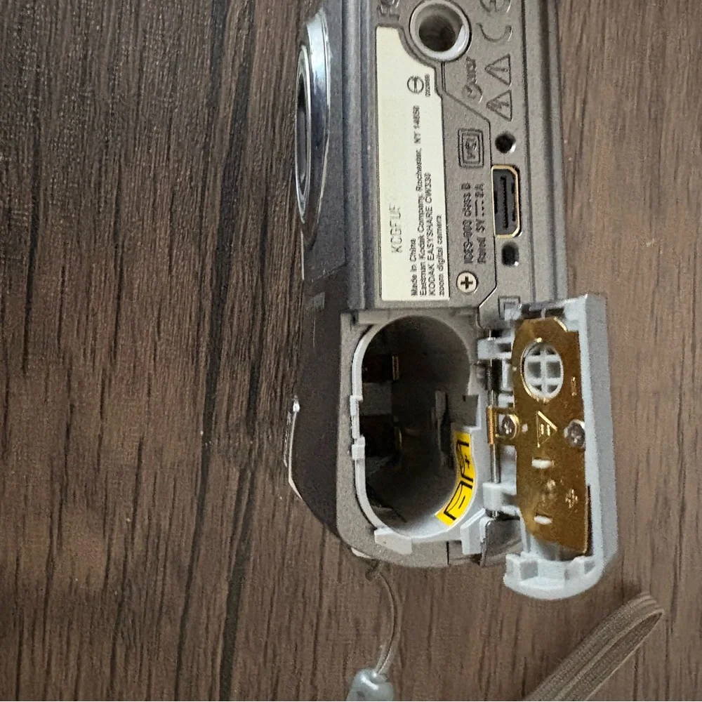 Kodak EasyShare CW330 Digital Camera‎ Digicam Silver ** Parts Only**